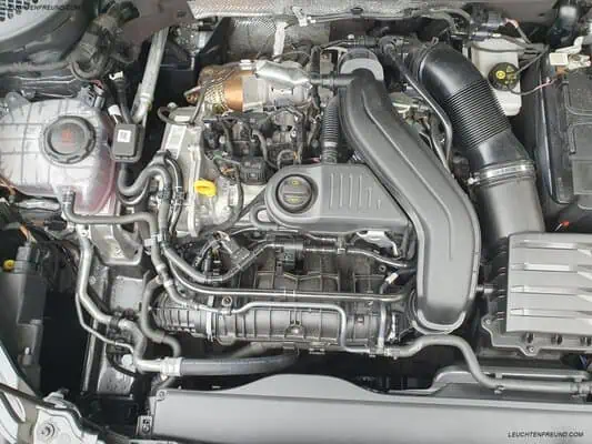 Motorraum_skoda_karoq_1.5TSI